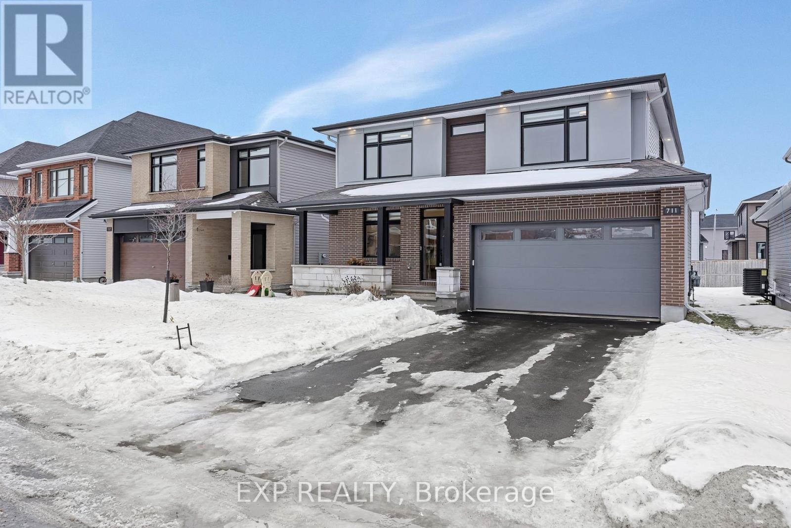 












711 MOONFLOWER CRESCENT

,
Ottawa,




Ontario
K1T0X8

