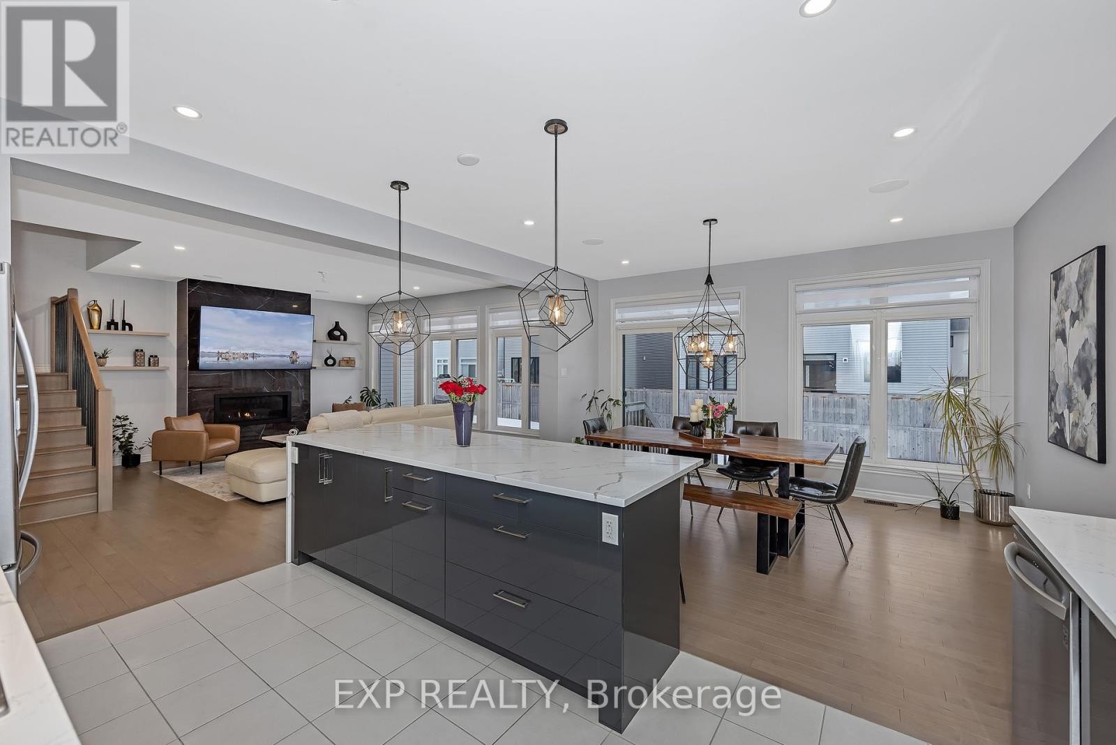 












711 MOONFLOWER CRESCENT

,
Ottawa,




Ontario
K1T0X8

