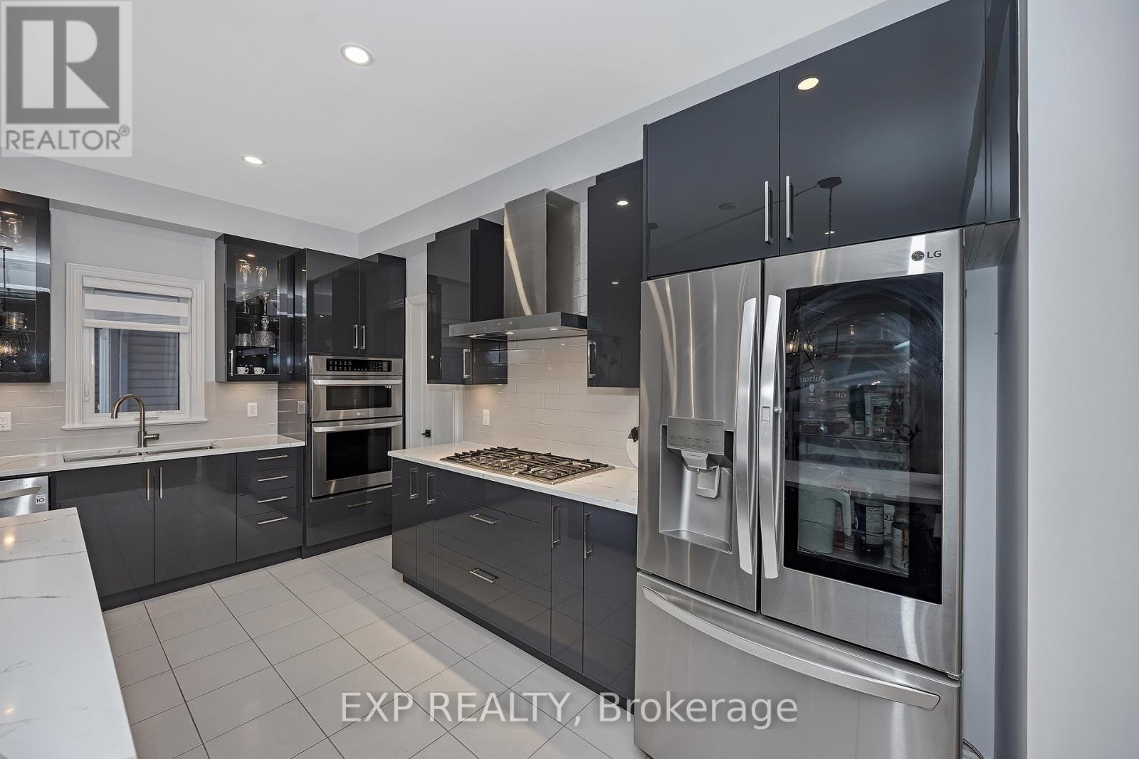 












711 MOONFLOWER CRESCENT

,
Ottawa,




Ontario
K1T0X8

