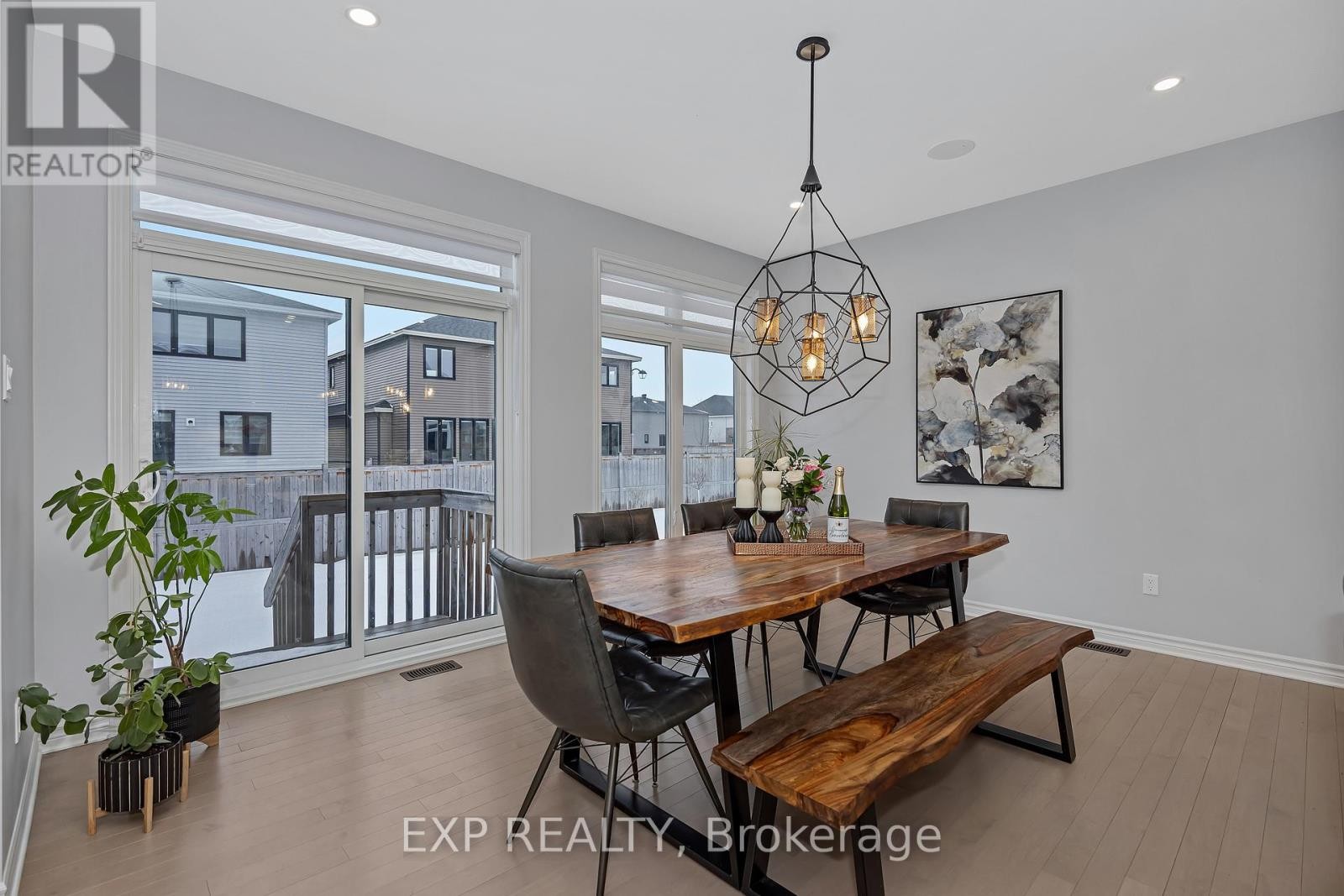 












711 MOONFLOWER CRESCENT

,
Ottawa,




Ontario
K1T0X8

