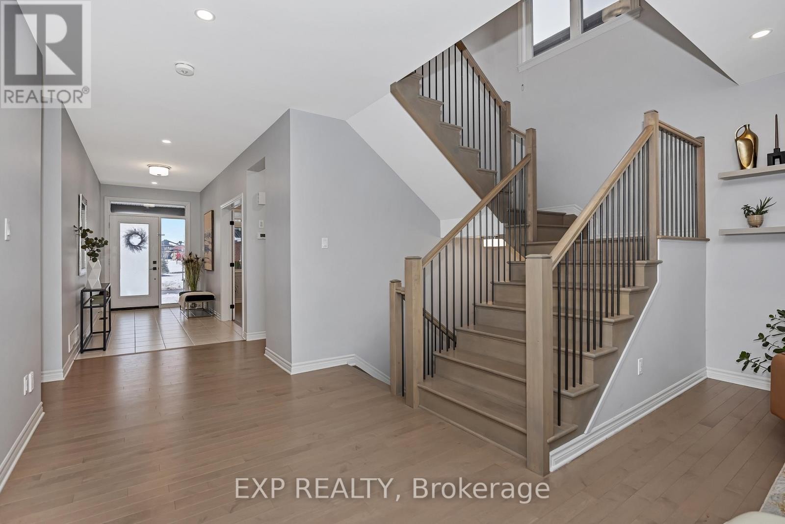 












711 MOONFLOWER CRESCENT

,
Ottawa,




Ontario
K1T0X8

