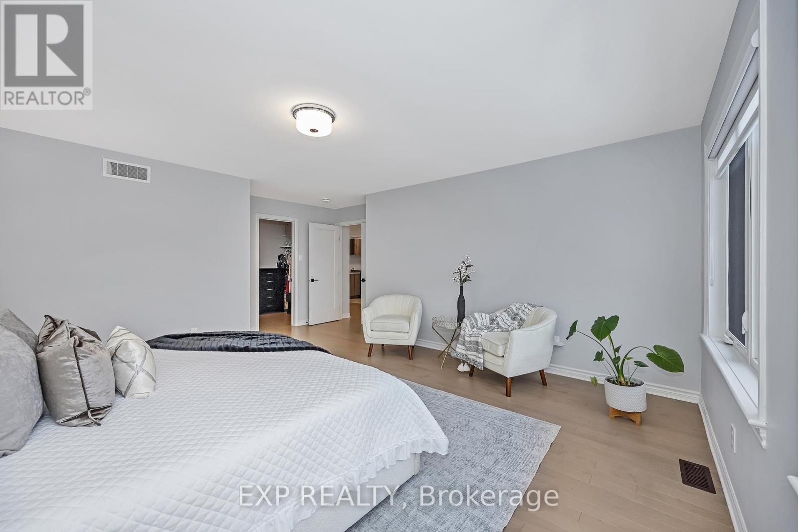 












711 MOONFLOWER CRESCENT

,
Ottawa,




Ontario
K1T0X8

