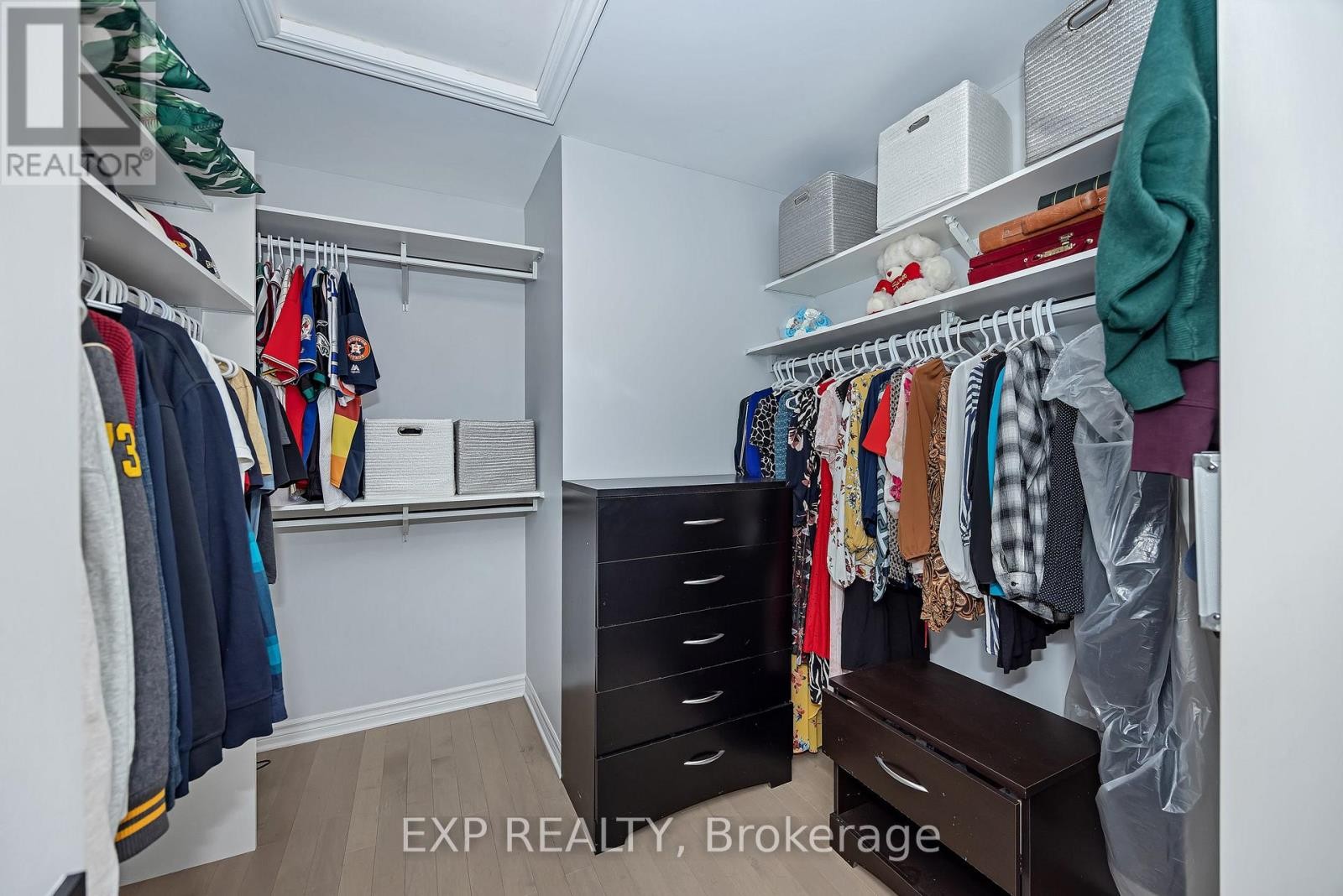 












711 MOONFLOWER CRESCENT

,
Ottawa,




Ontario
K1T0X8

