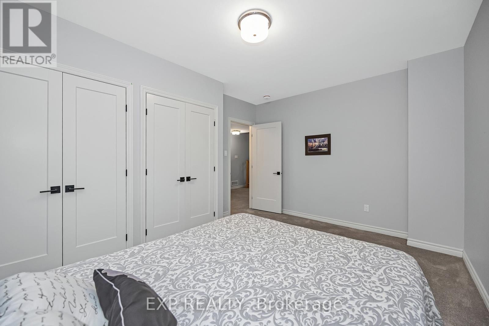 












711 MOONFLOWER CRESCENT

,
Ottawa,




Ontario
K1T0X8

