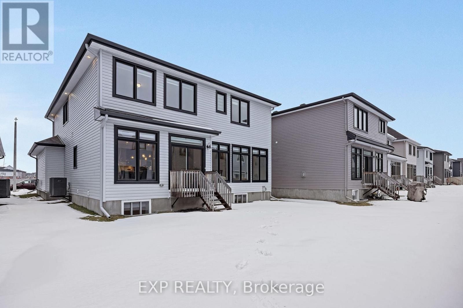 












711 MOONFLOWER CRESCENT

,
Ottawa,




Ontario
K1T0X8

