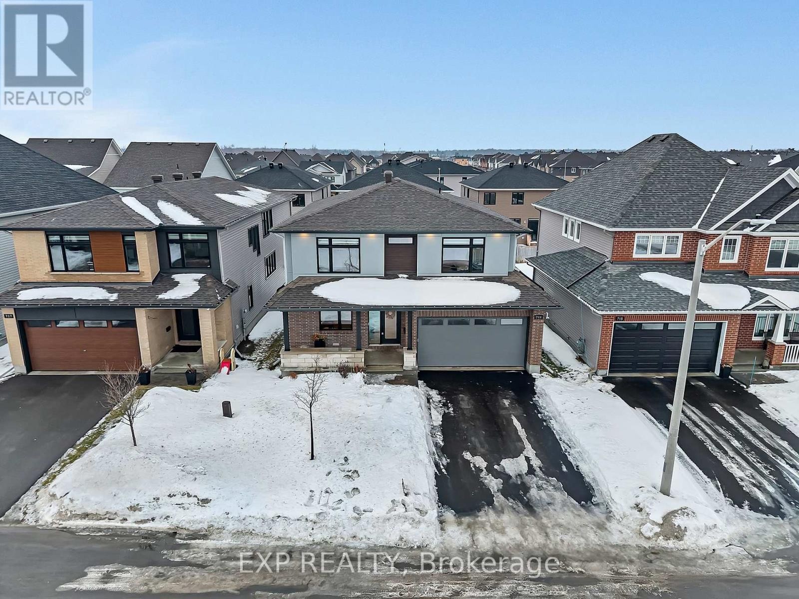 












711 MOONFLOWER CRESCENT

,
Ottawa,




Ontario
K1T0X8

