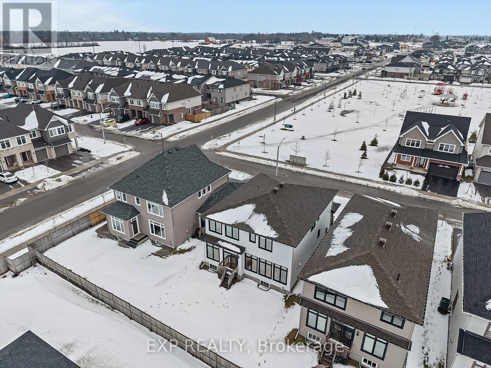 












711 MOONFLOWER CRESCENT

,
Ottawa,




Ontario
K1T0X8

