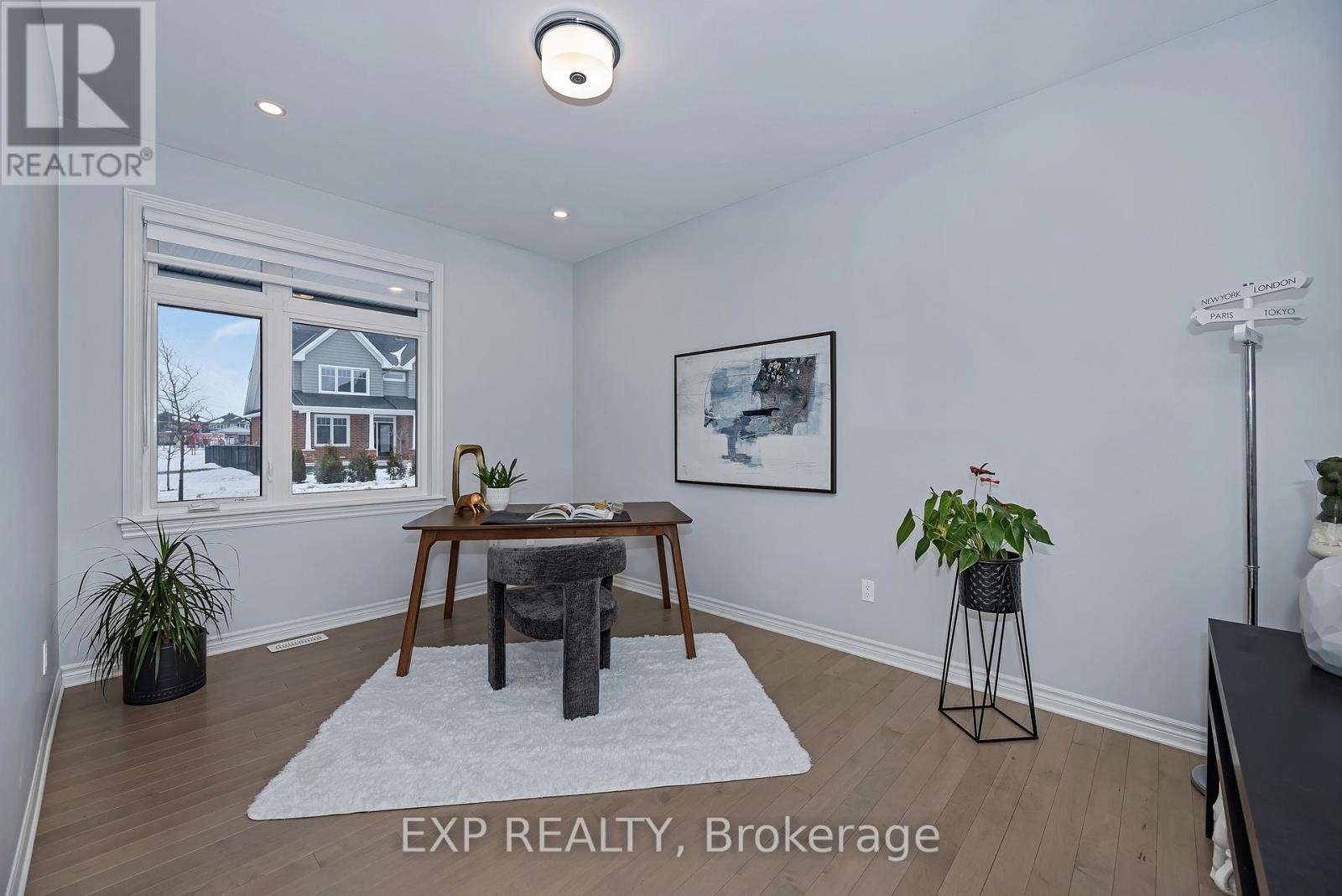 












711 MOONFLOWER CRESCENT

,
Ottawa,




Ontario
K1T0X8

