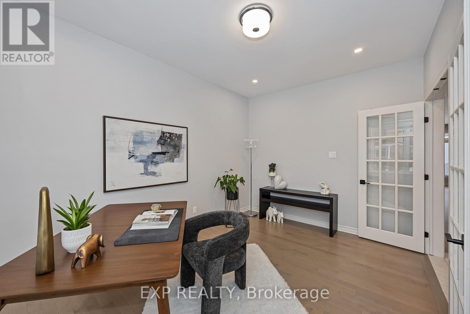 












711 MOONFLOWER CRESCENT

,
Ottawa,




Ontario
K1T0X8

