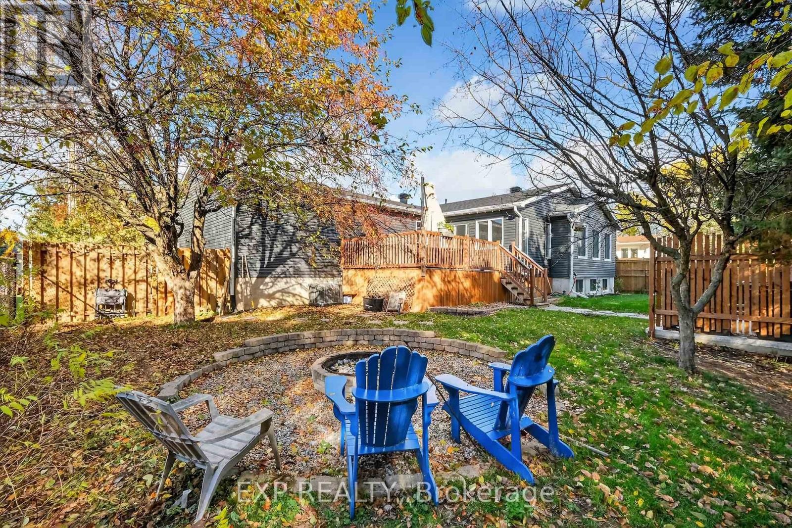 












544 LOUCKS DRIVE

,
Russell,




Ontario
K4R1B6

