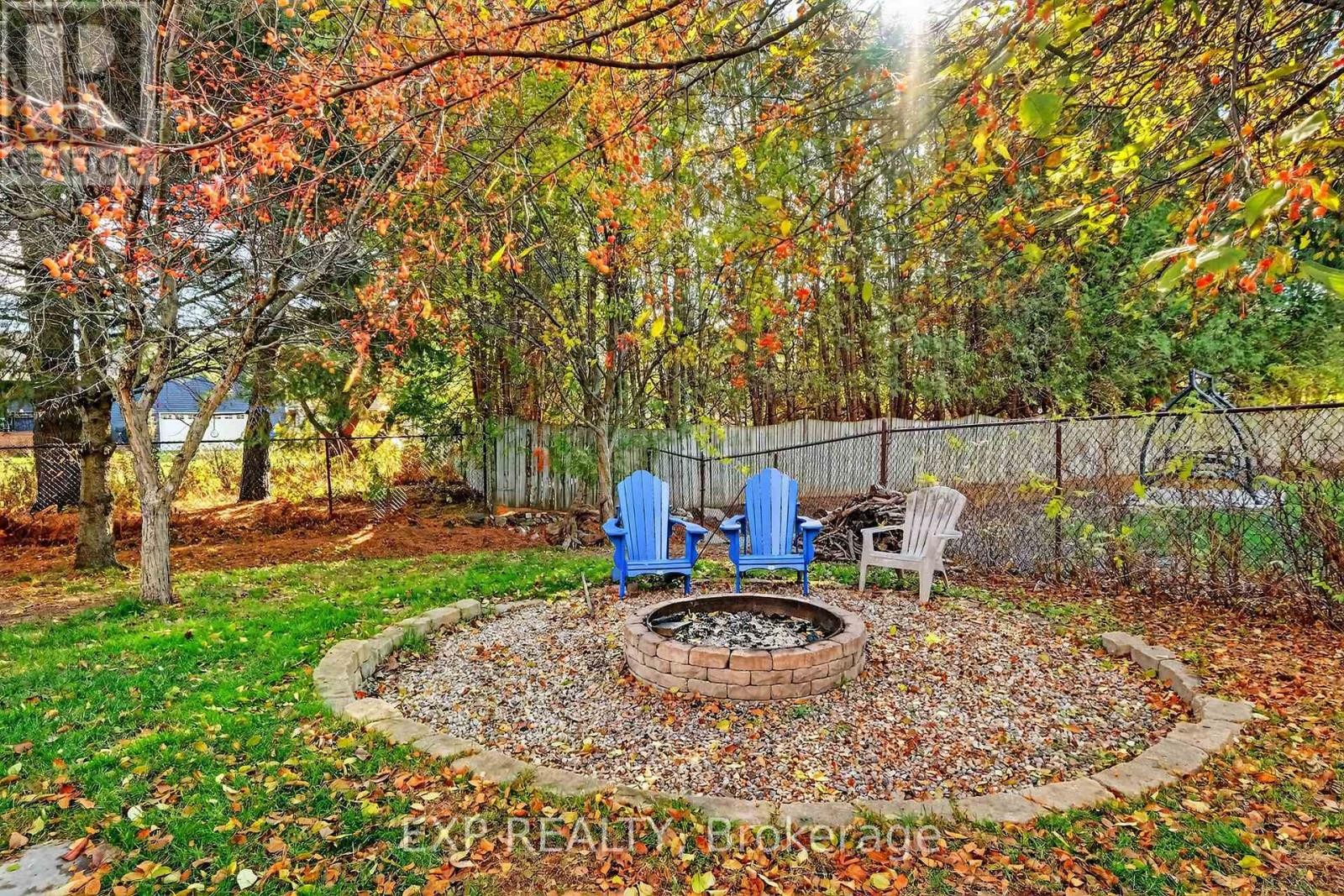 












544 LOUCKS DRIVE

,
Russell,




Ontario
K4R1B6

