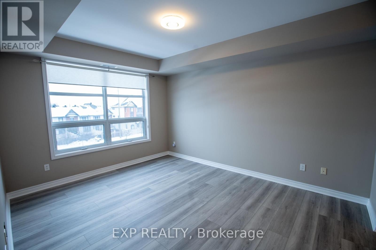 












305 - 301 BAYROSE DRIVE

,
Ottawa,




Ontario
K2J5W3

