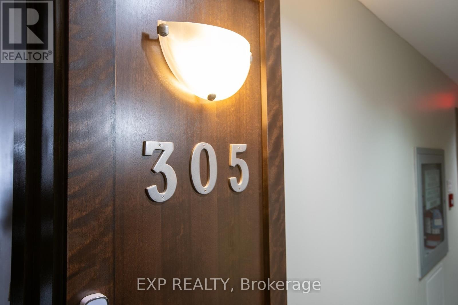 












305 - 301 BAYROSE DRIVE

,
Ottawa,




Ontario
K2J5W3

