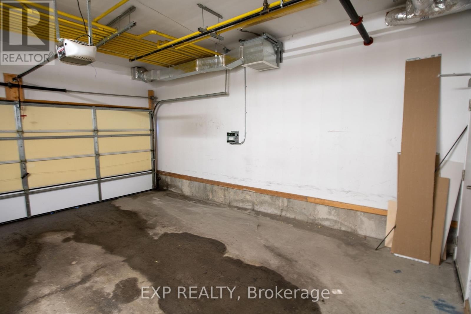 












305 - 301 BAYROSE DRIVE

,
Ottawa,




Ontario
K2J5W3

