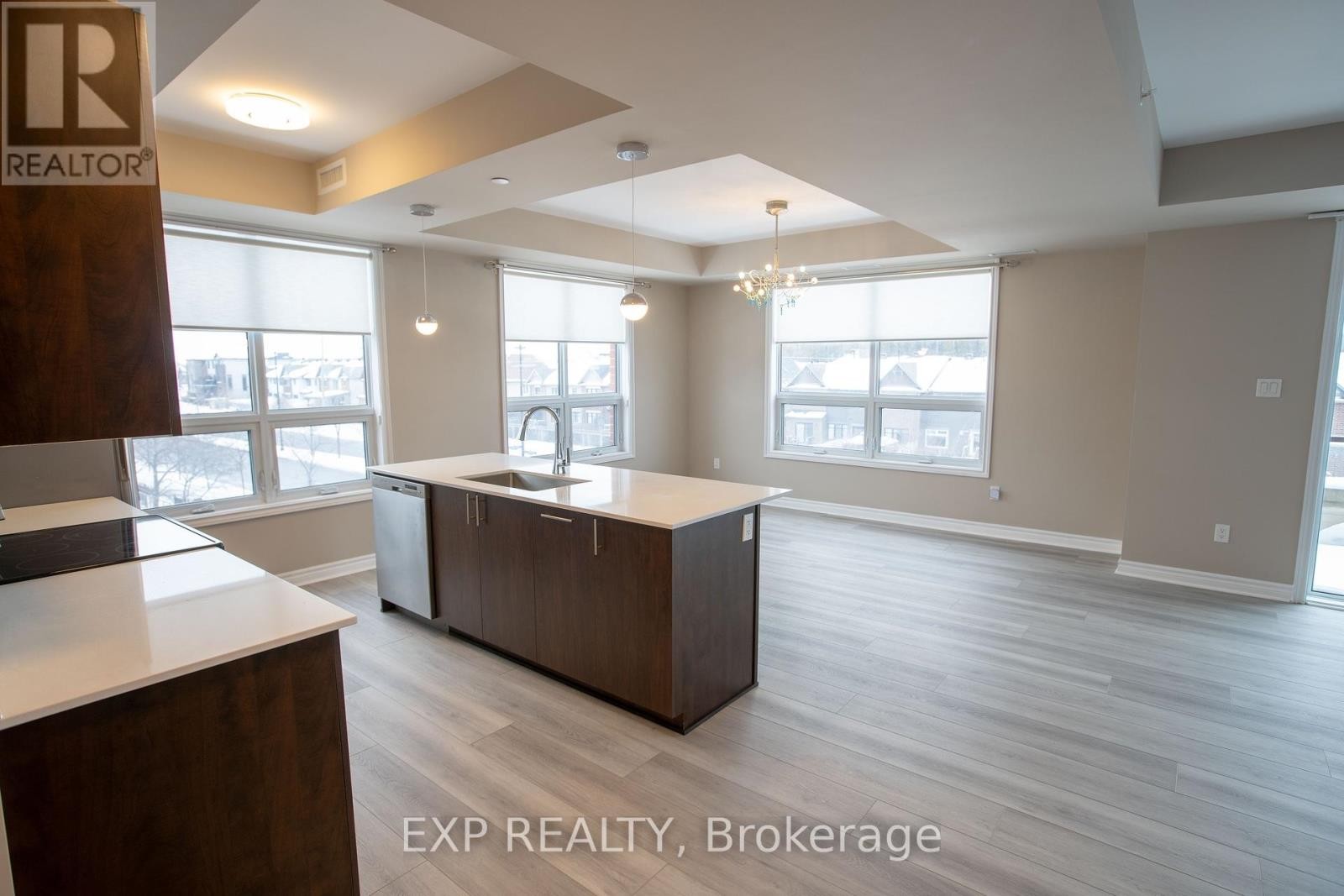 












305 - 301 BAYROSE DRIVE

,
Ottawa,




Ontario
K2J5W3

