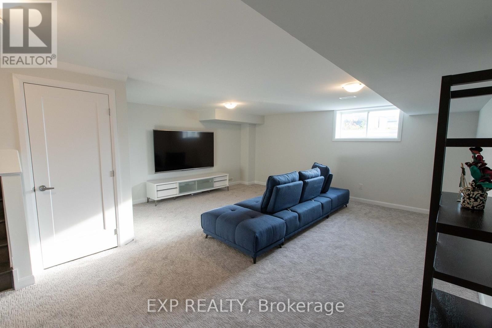 












148 NAMASTE WALK

,
Ottawa,




Ontario
K2J6Z4

