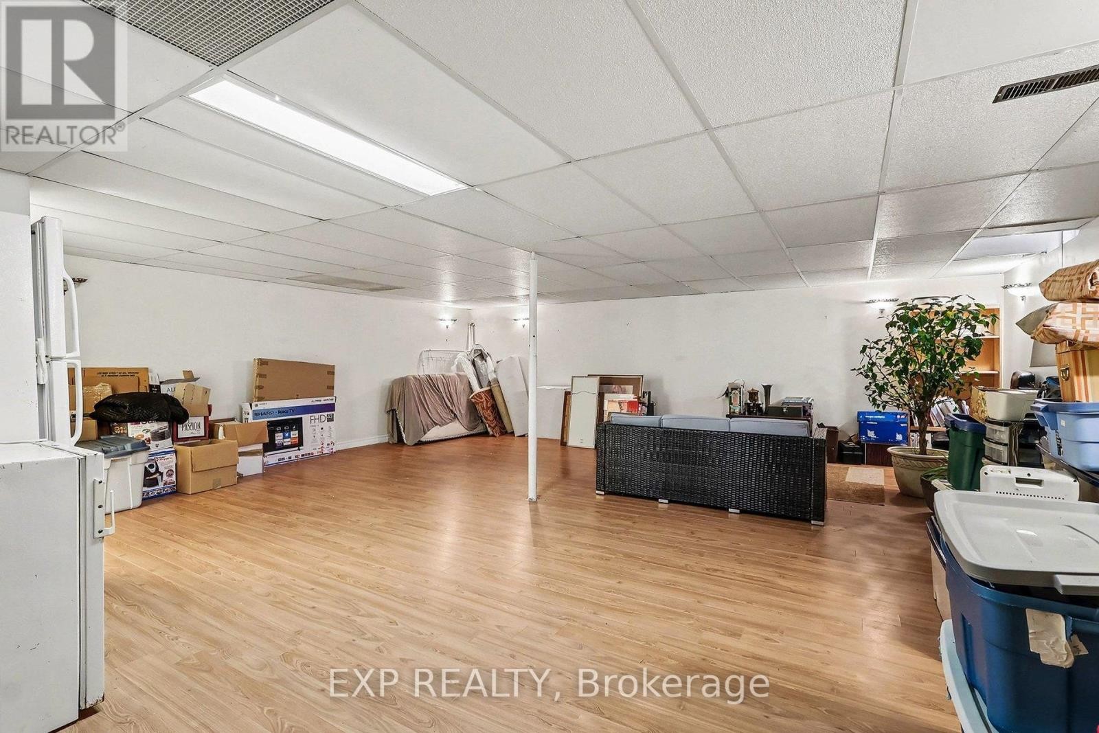 












15 WEDGEWOOD CRESCENT

,
Ottawa,




Ontario
K1B4B5

