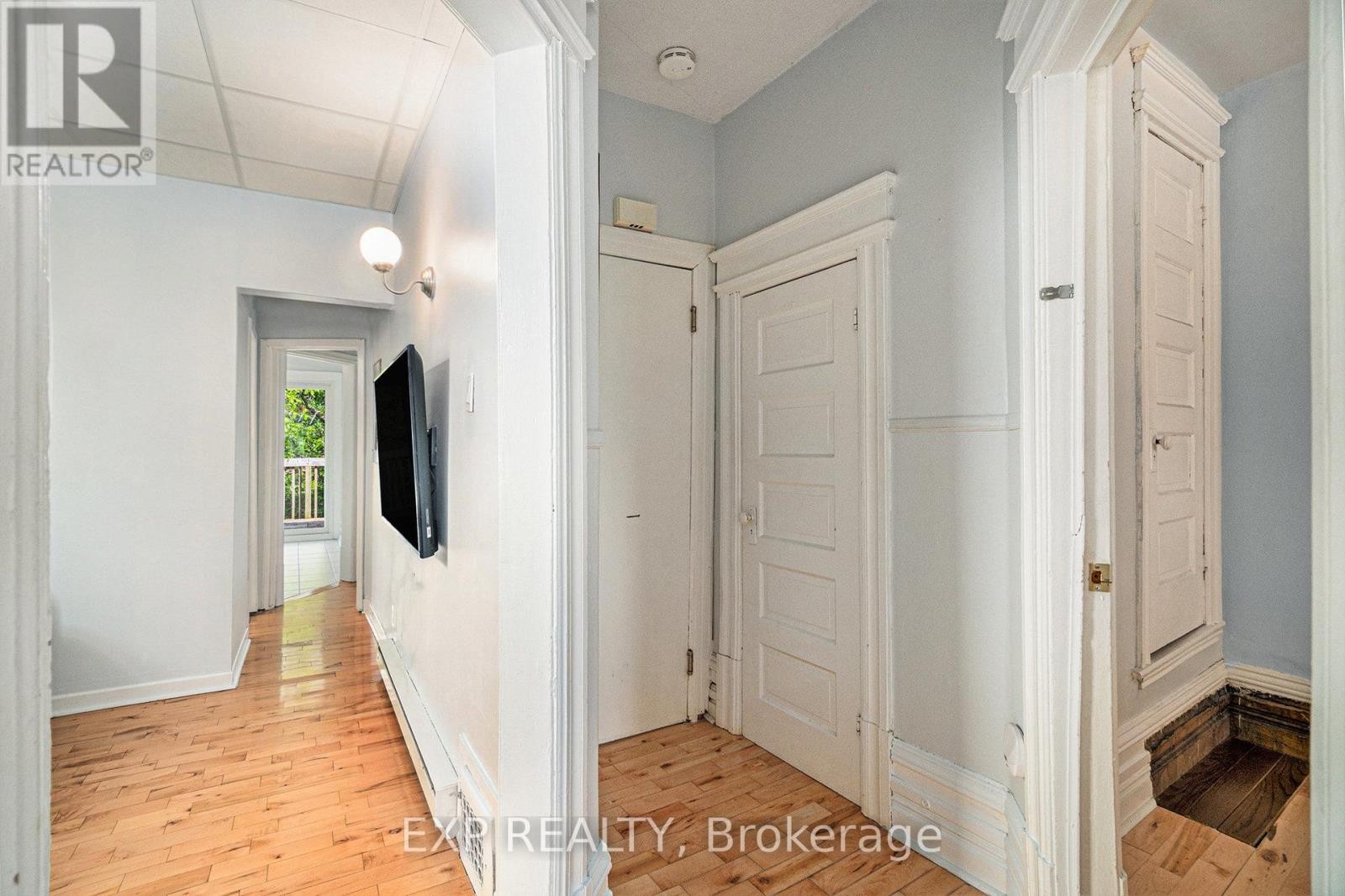 












350 FIFTH AVENUE

,
Ottawa,




Ontario
K1S2N8

