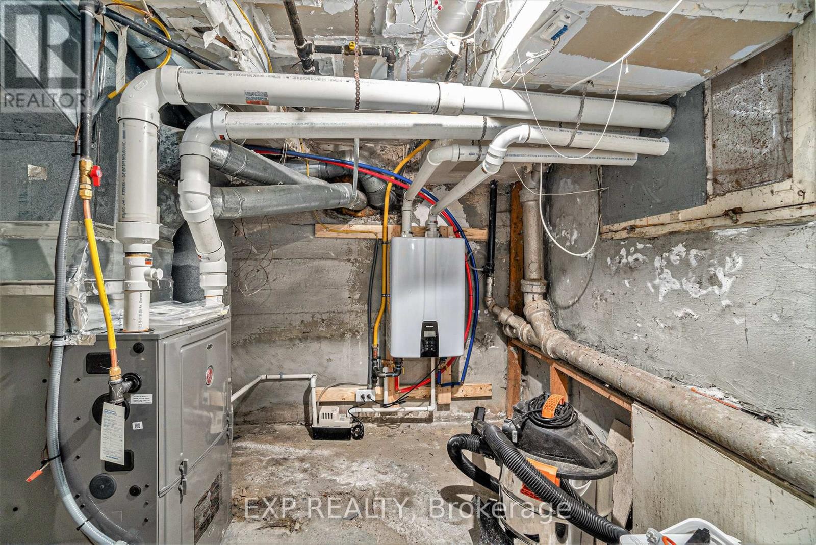 












350 FIFTH AVENUE

,
Ottawa,




Ontario
K1S2N8

