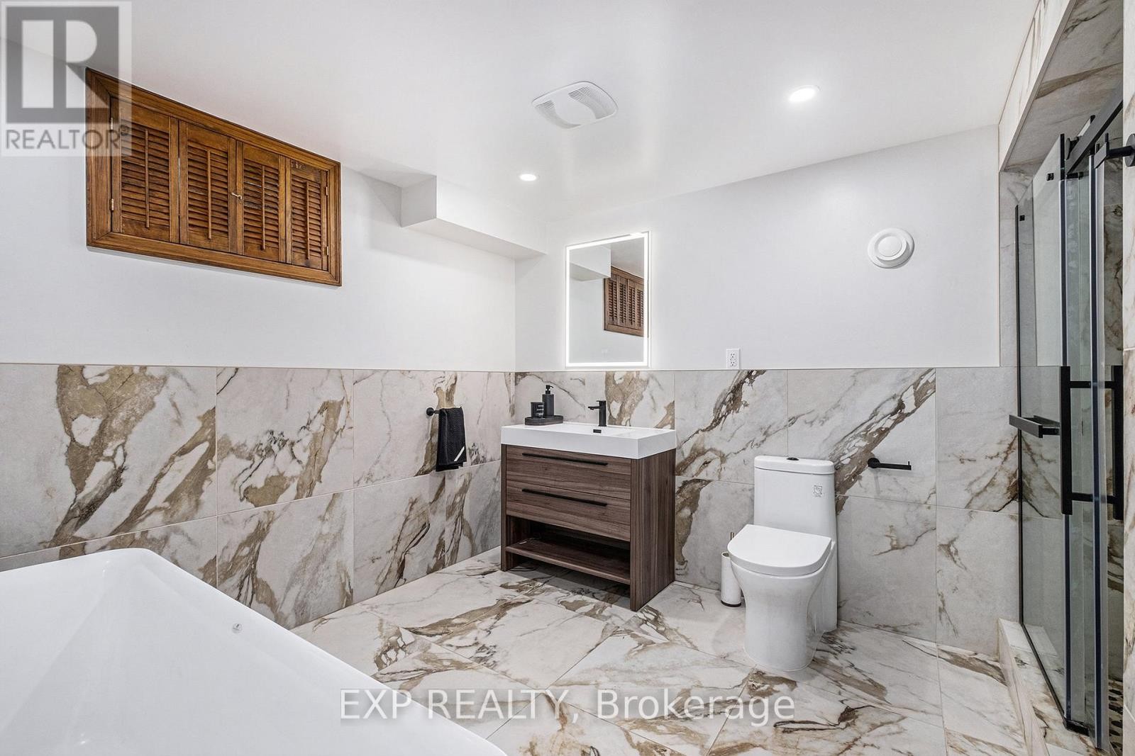 












3 ST REMY DRIVE

,
Ottawa,




Ontario
K2J1A4

