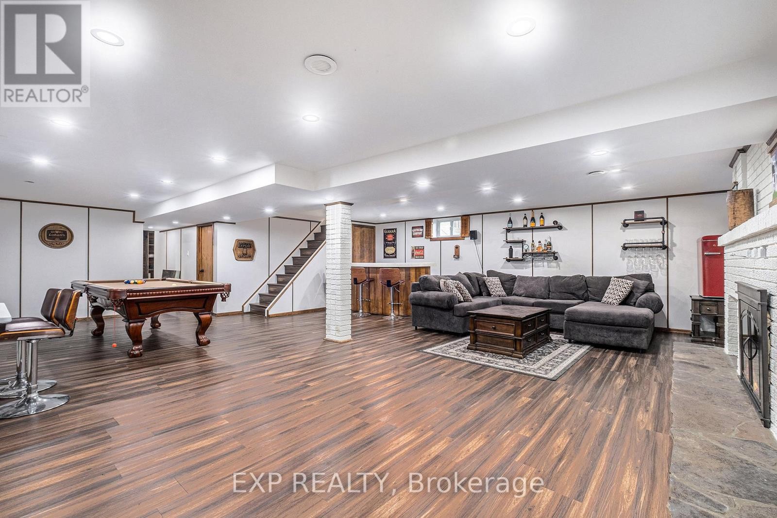 












3 ST REMY DRIVE

,
Ottawa,




Ontario
K2J1A4

