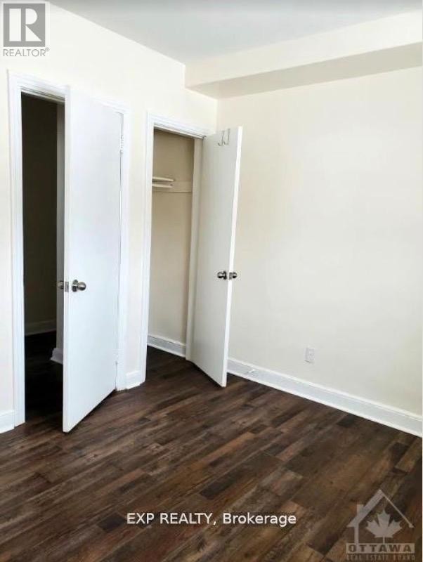 












879 KIRKWOOD AVENUE

,
Ottawa,




Ontario
K1Z5Y3

