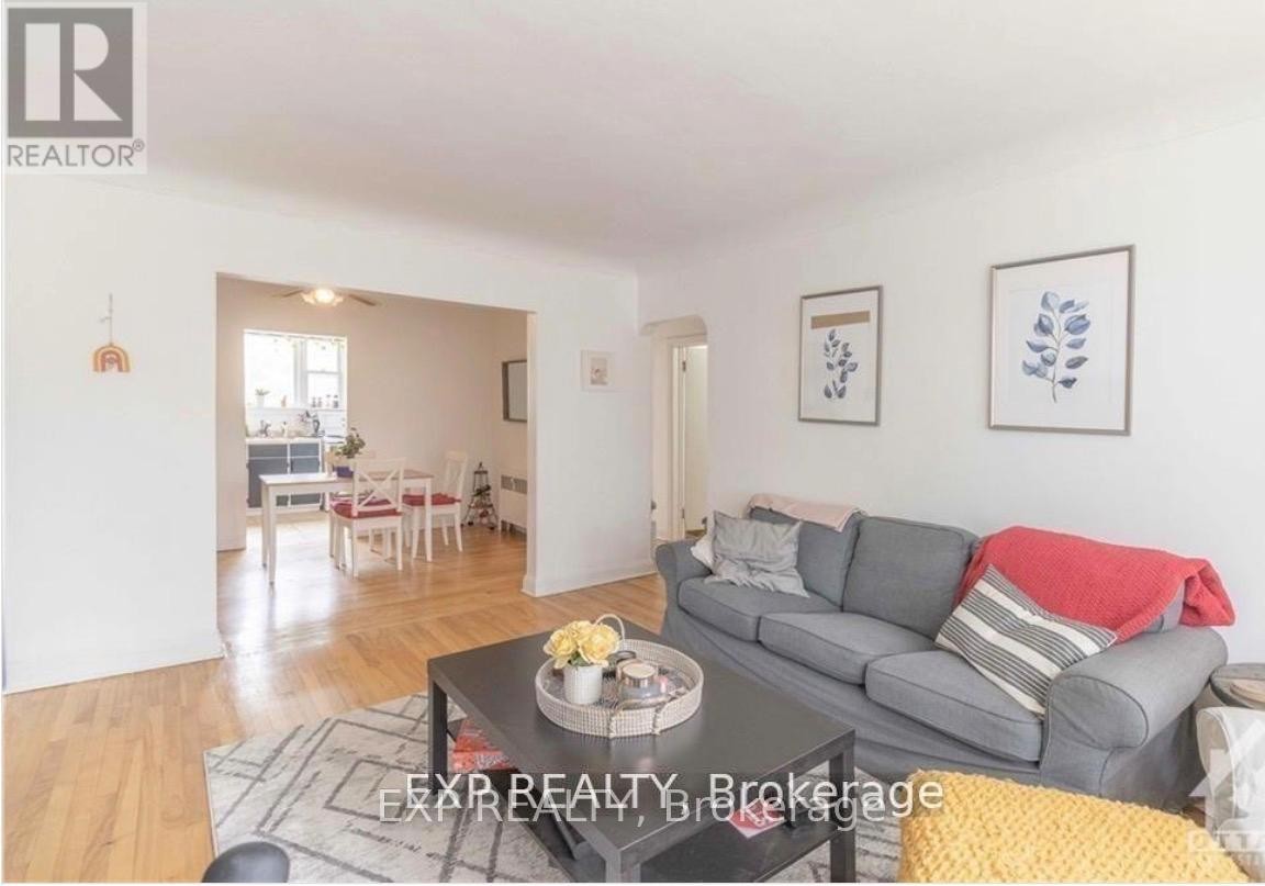 












873 KIRKWOOD AVENUE

,
Ottawa,




Ontario
K1Z5Y3

