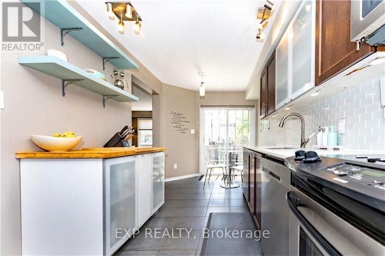 












438 ASHBOURNE CRESCENT

,
Ottawa,




Ontario
K2J0P5

