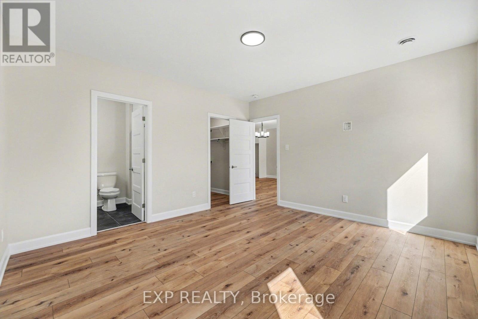 












448 FALCON LANE

,
Russell,




Ontario
K4R0M5

