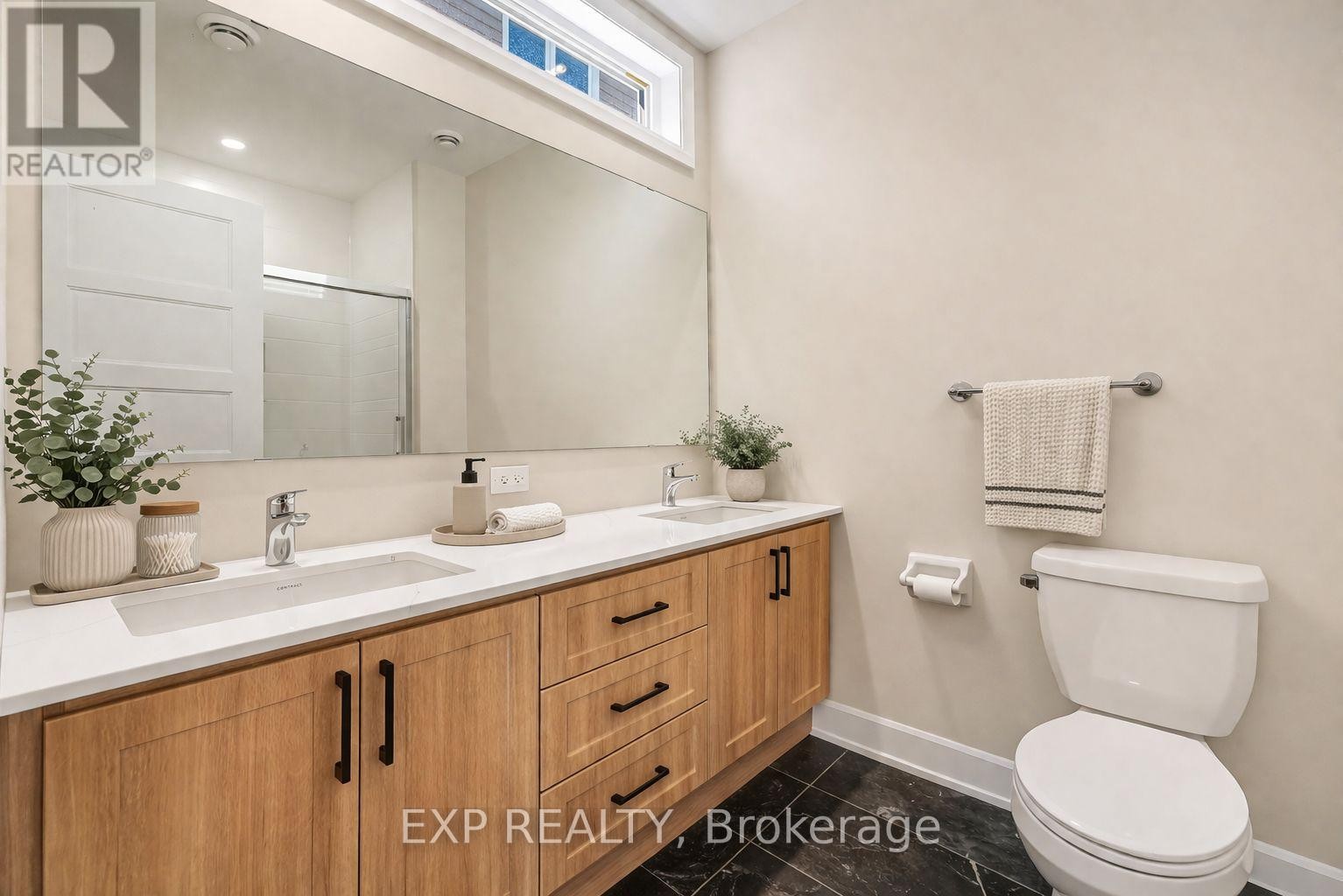 












448 FALCON LANE

,
Russell,




Ontario
K4R0M5

