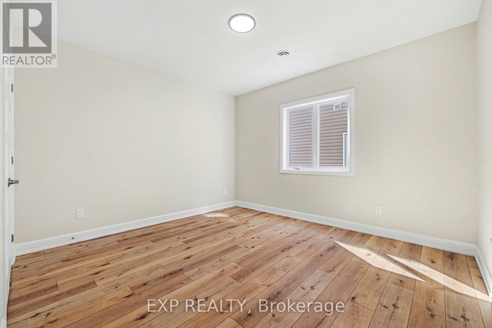 












448 FALCON LANE

,
Russell,




Ontario
K4R0M5

