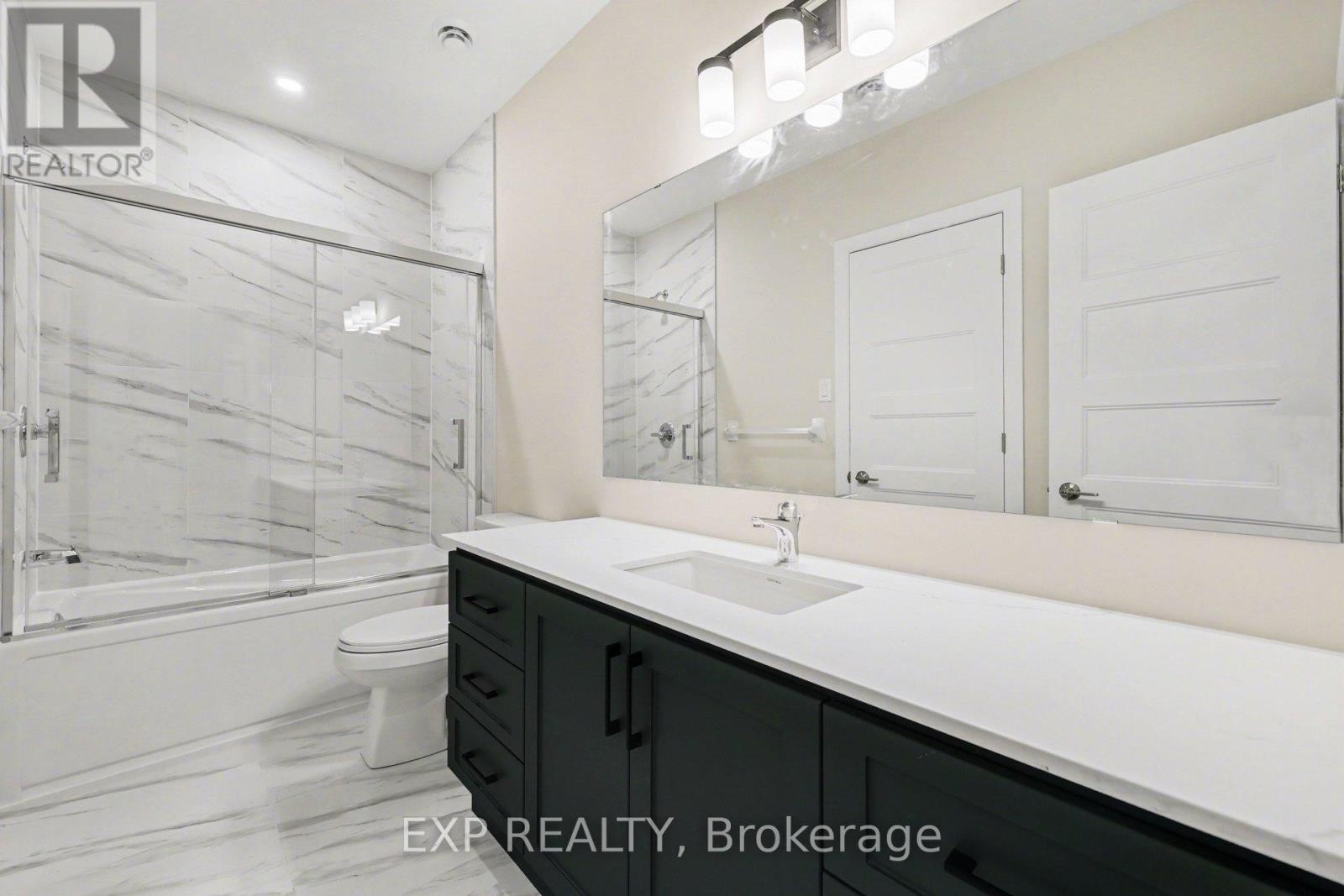 












448 FALCON LANE

,
Russell,




Ontario
K4R0M5

