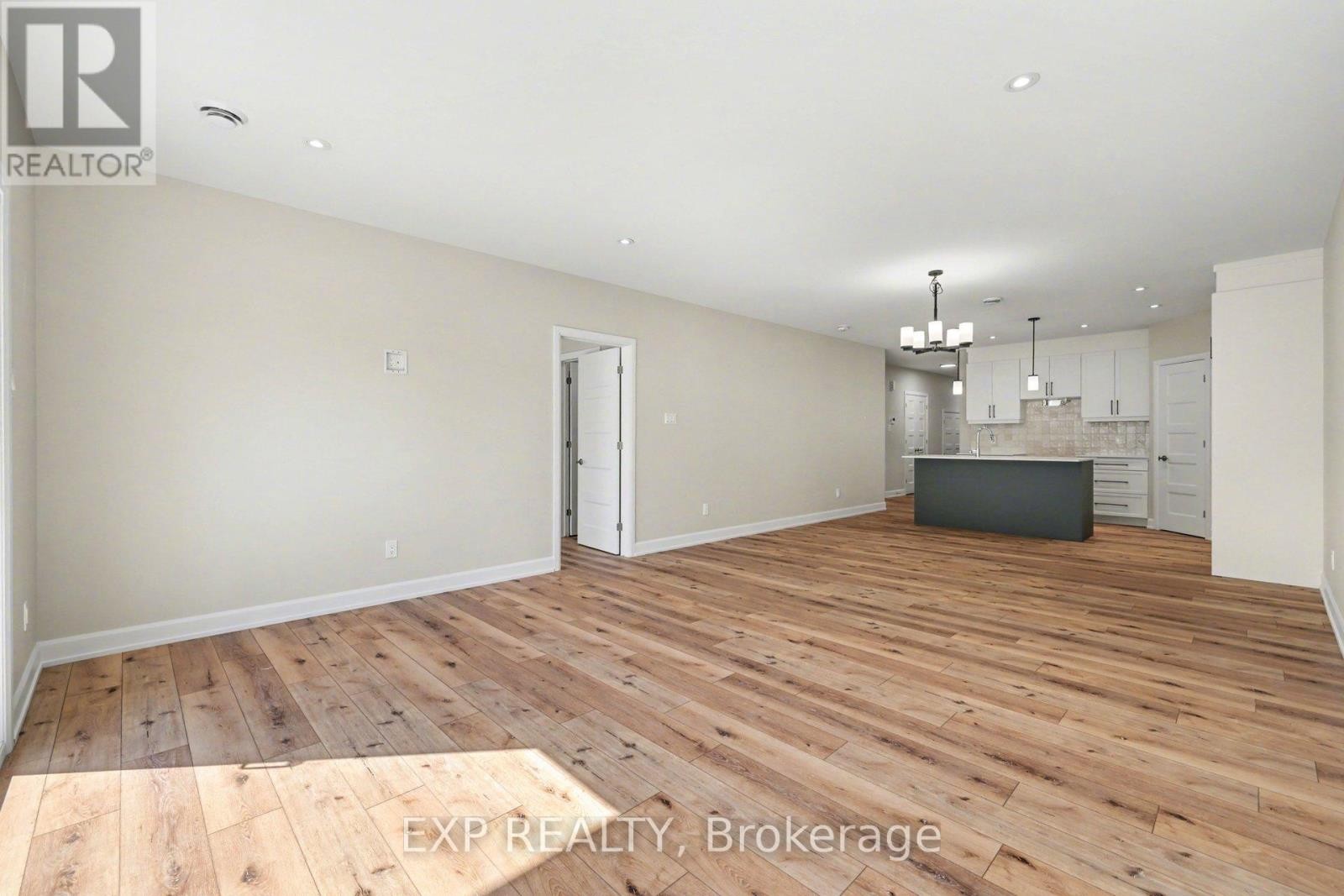 












448 FALCON LANE

,
Russell,




Ontario
K4R0M5

