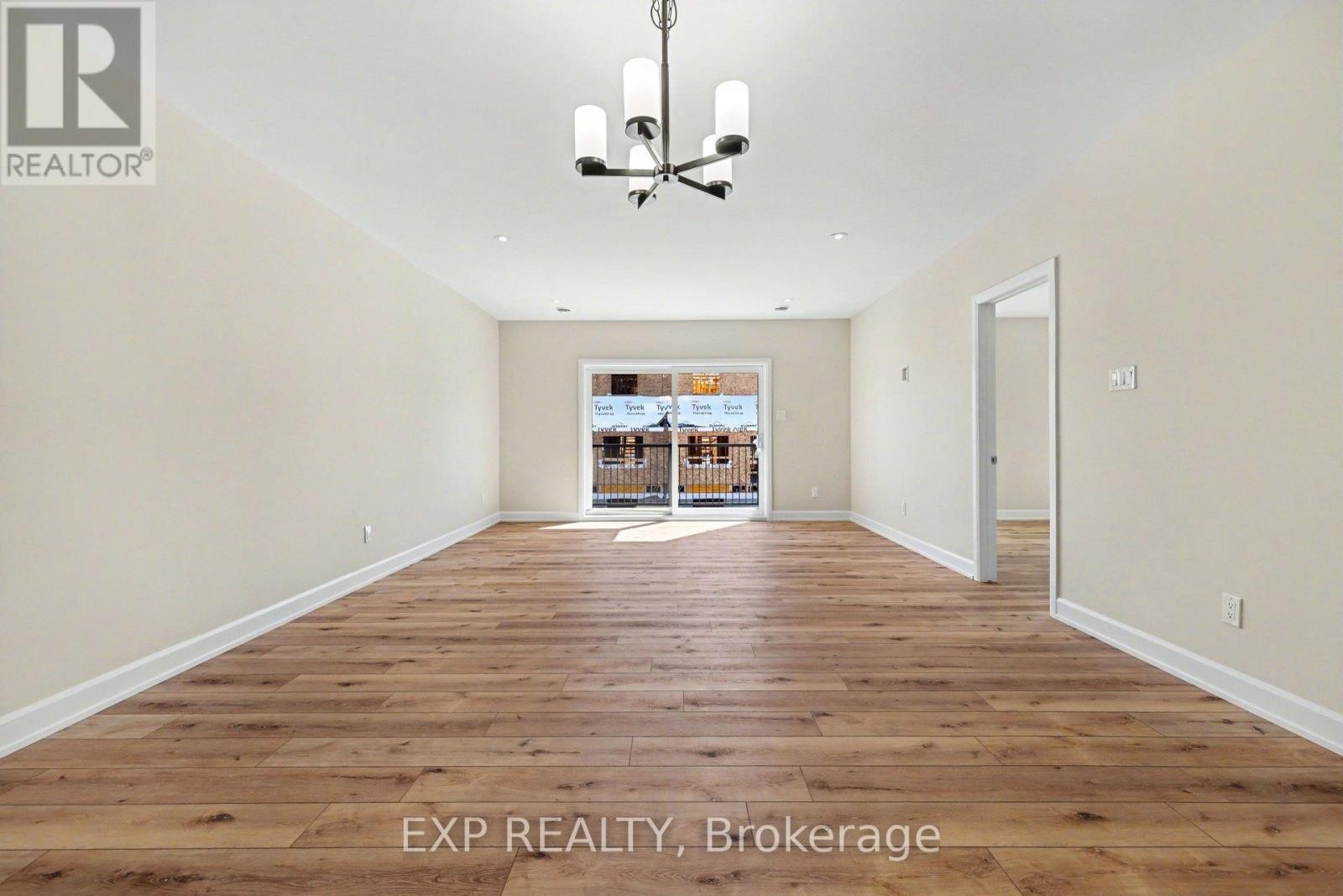 












448 FALCON LANE

,
Russell,




Ontario
K4R0M5

