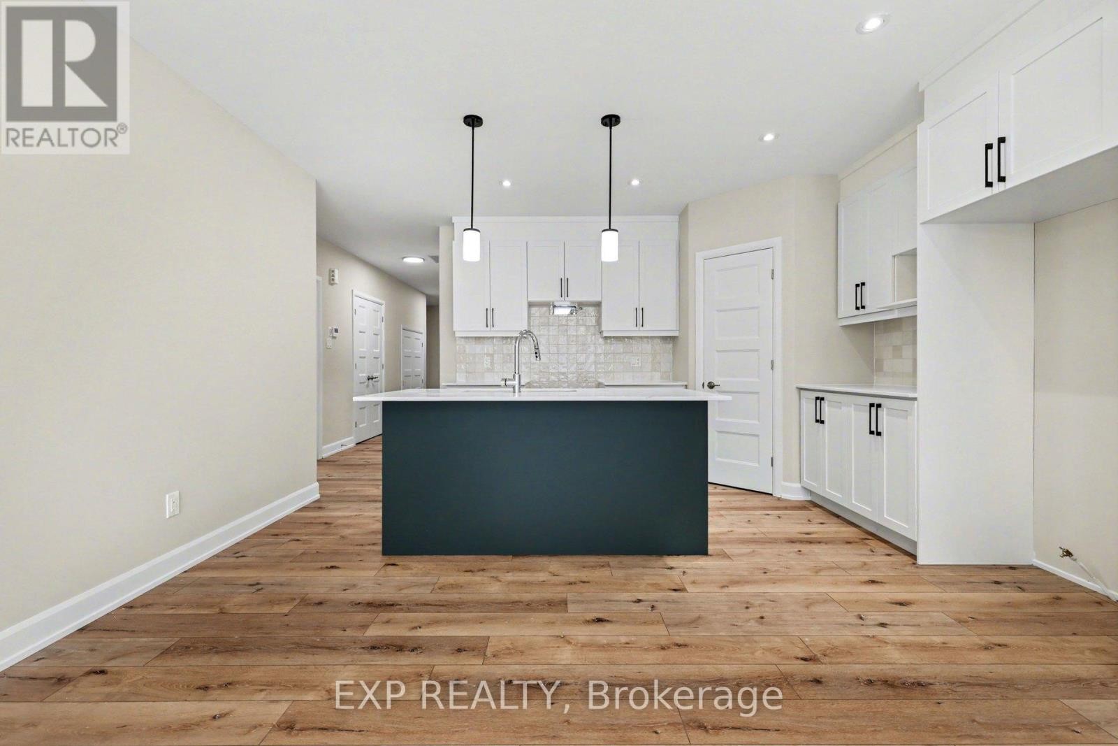 












448 FALCON LANE

,
Russell,




Ontario
K4R0M5

