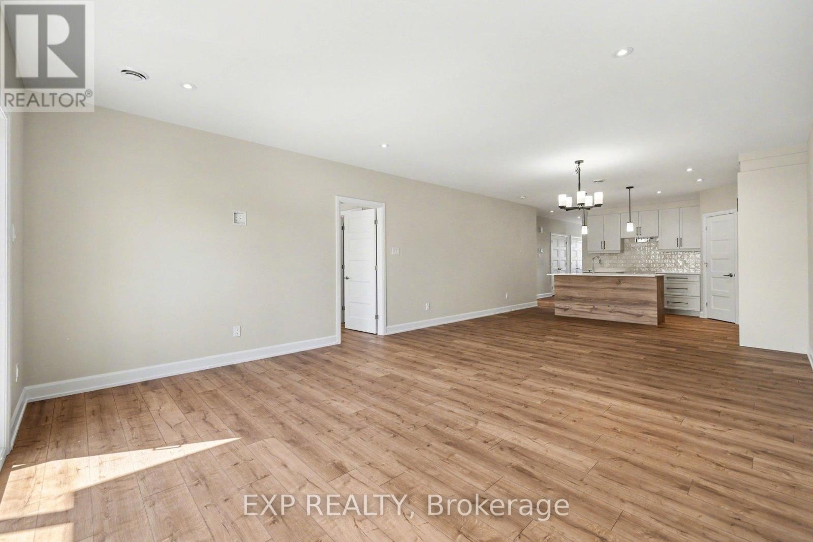 












A - 448 FALCON LANE

,
Russell,




Ontario
K4R0M5

