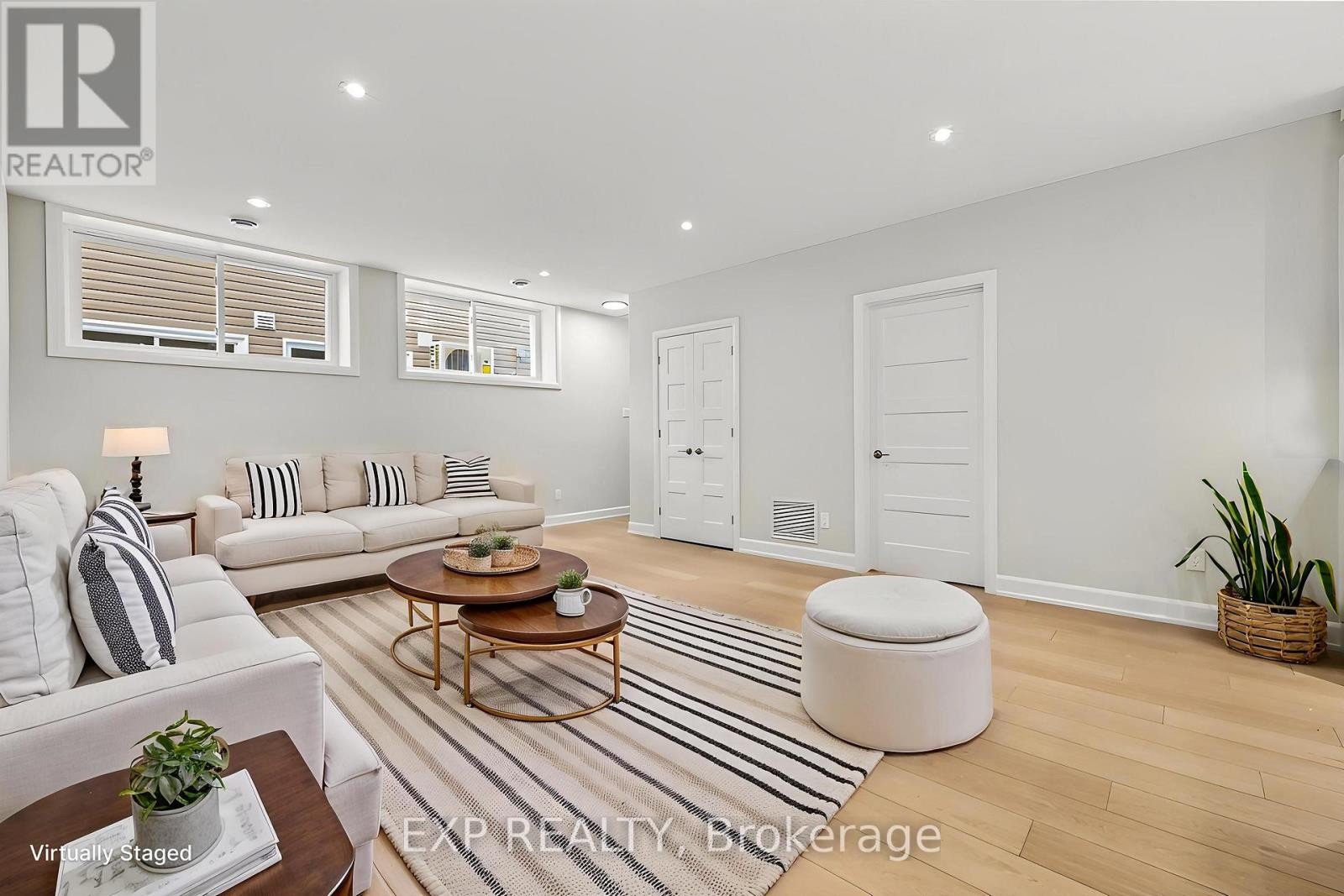 












B - 448 FALCON LANE

,
Russell,




Ontario
K4R0M5

