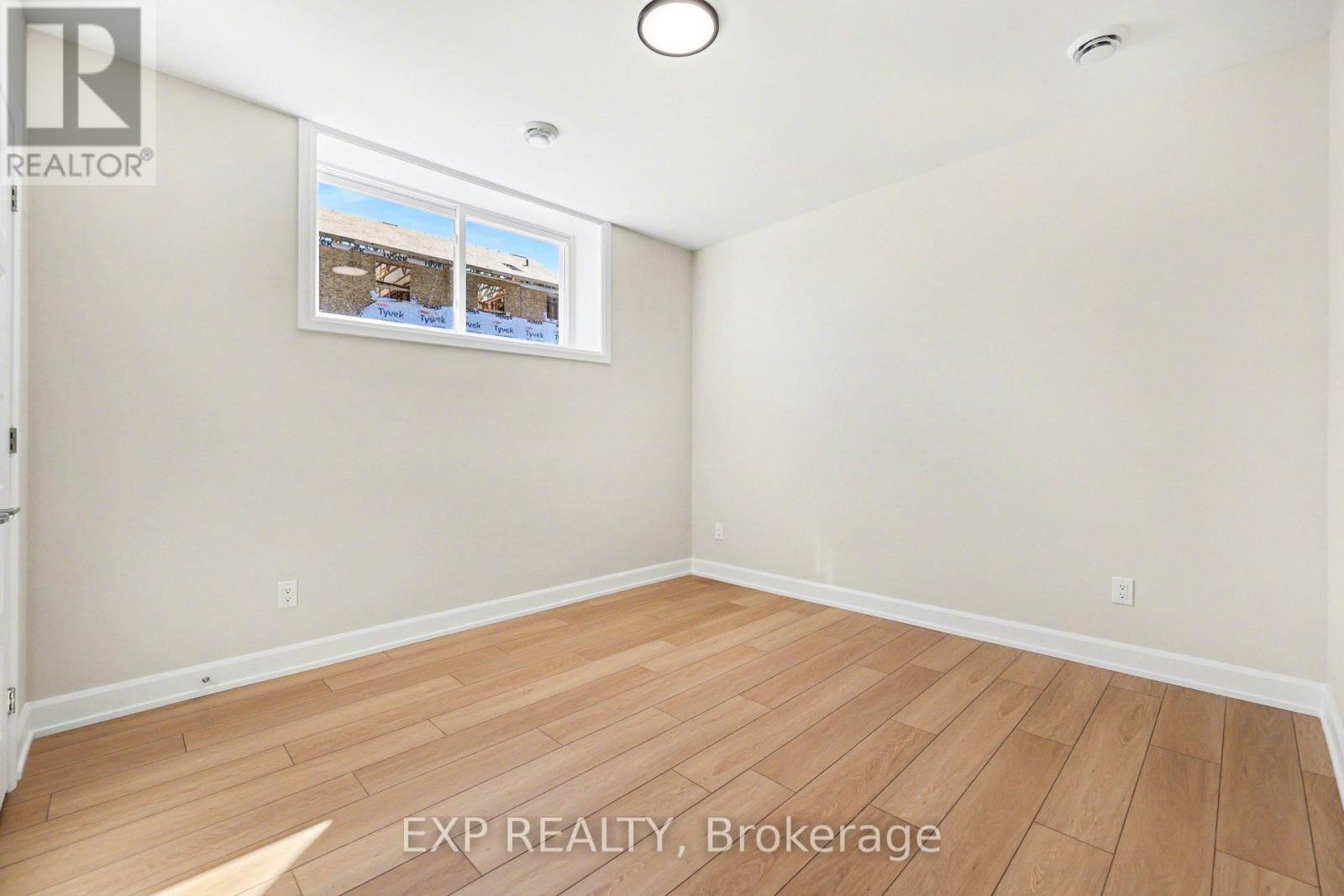 












B - 448 FALCON LANE

,
Russell,




Ontario
K4R0M5

