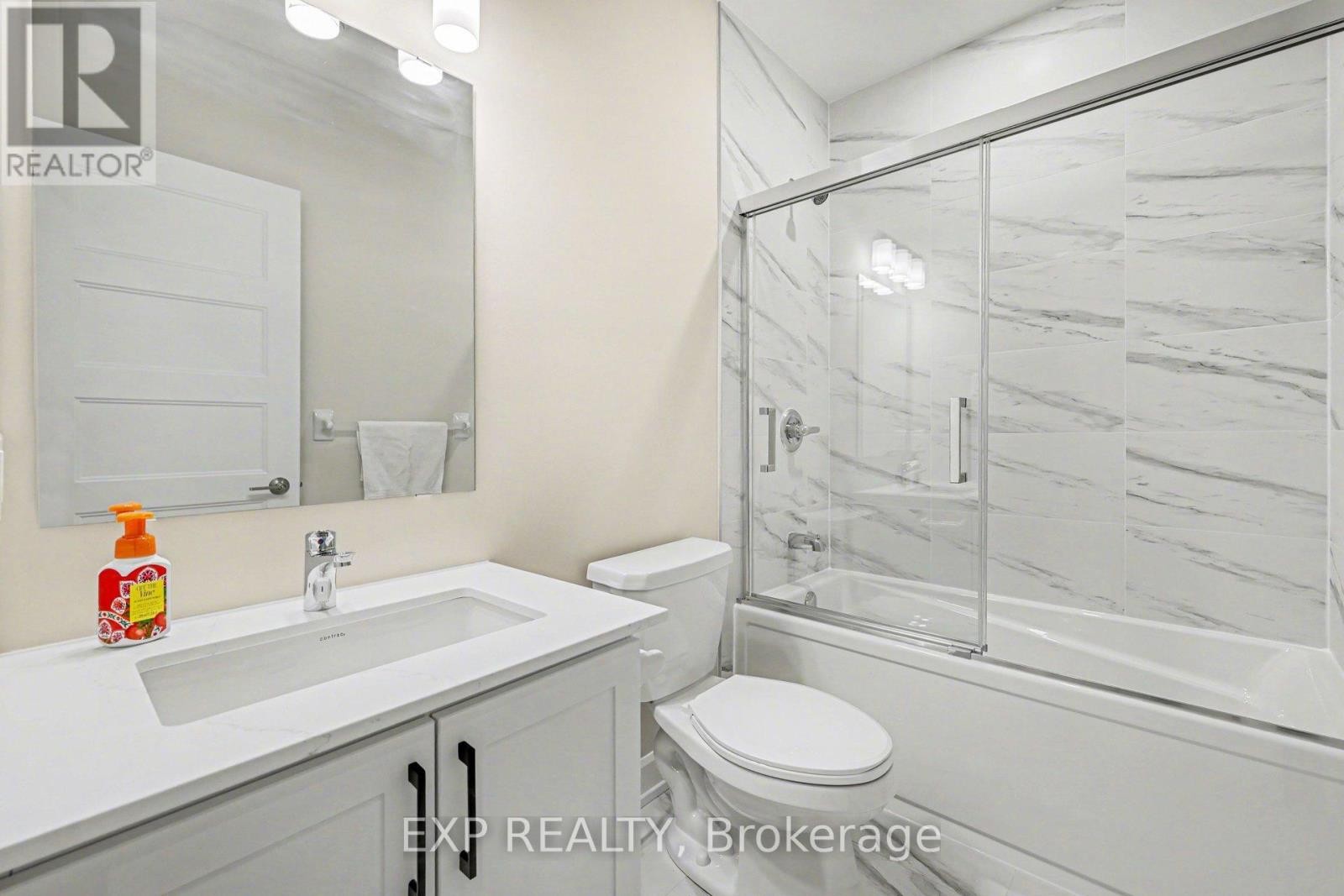 












B - 448 FALCON LANE

,
Russell,




Ontario
K4R0M5

