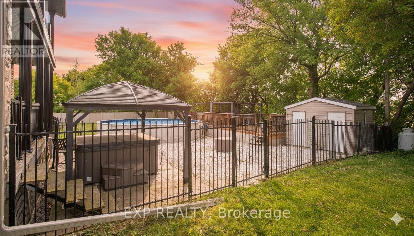 












2754 EAGLESON ROAD

,
Ottawa,




Ontario
K2S1B8

