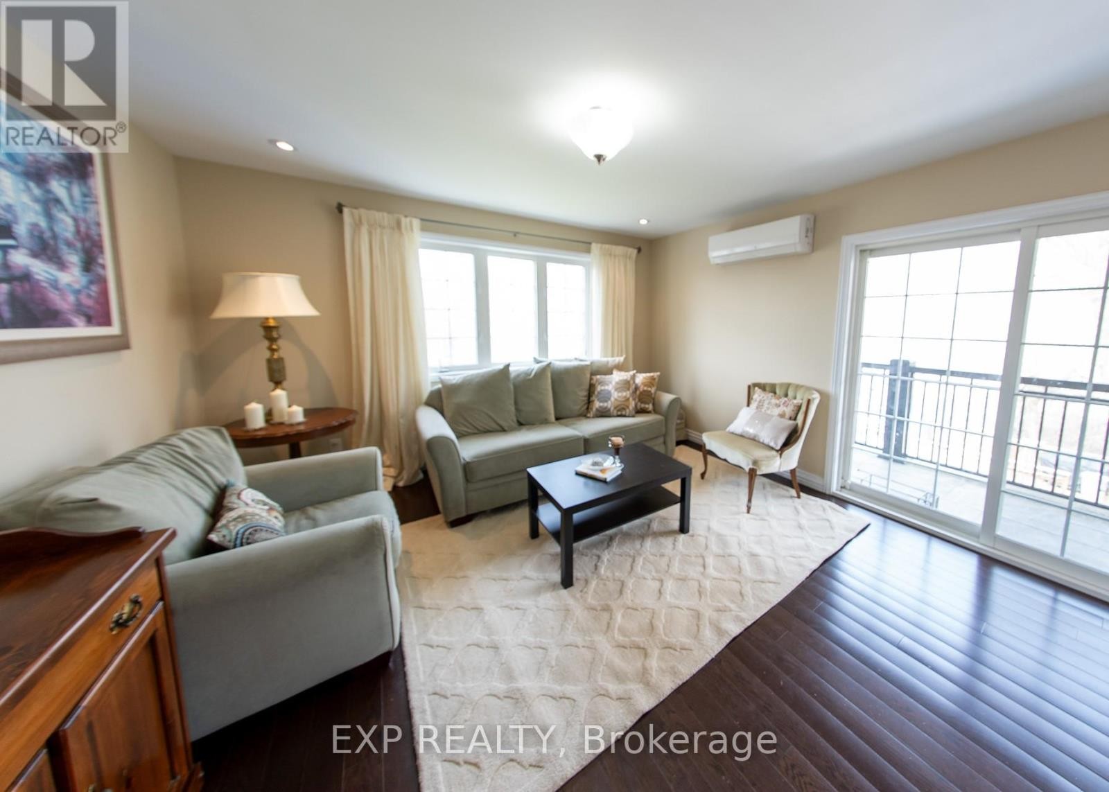 












2754 EAGLESON ROAD

,
Ottawa,




Ontario
K2S1B8

