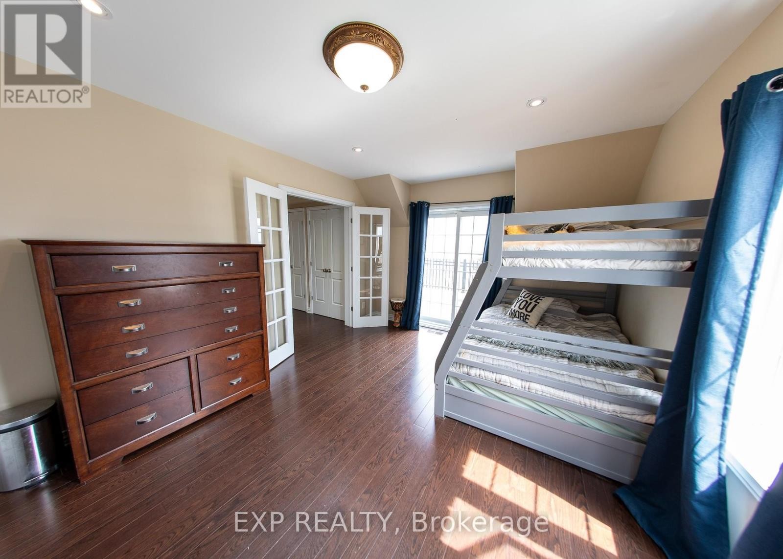 












2754 EAGLESON ROAD

,
Ottawa,




Ontario
K2S1B8

