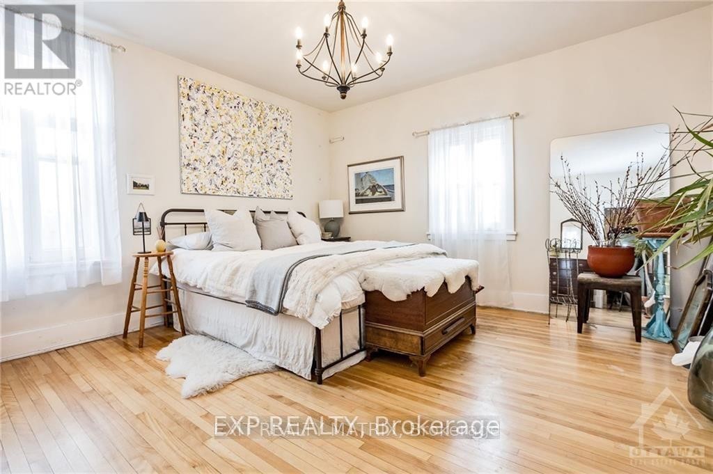 












2 - 5 BRIDGE STREET

,
Mississippi Mills,




Ontario
K0A1A0

