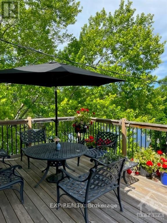 












2 - 5 BRIDGE STREET

,
Mississippi Mills,




Ontario
K0A1A0

