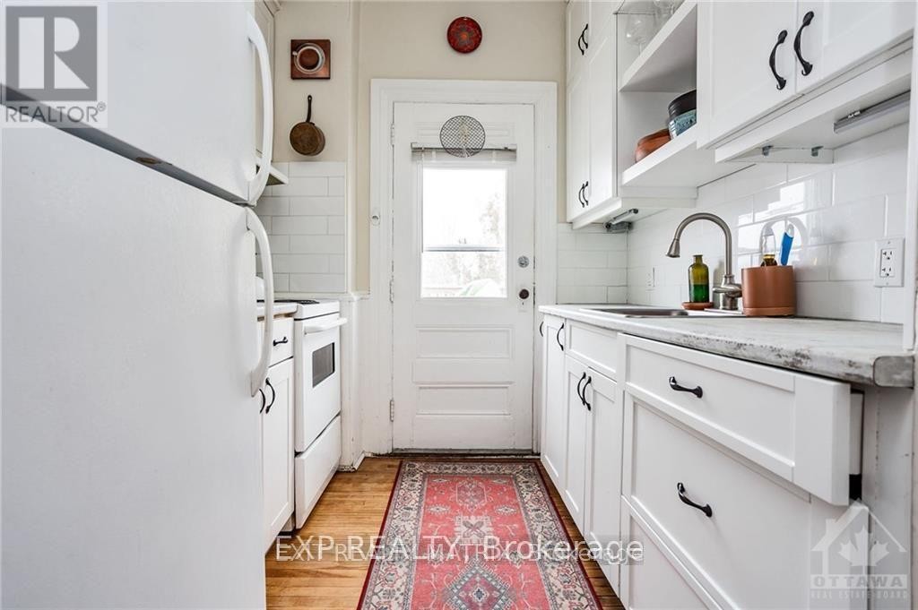 












2 - 5 BRIDGE STREET

,
Mississippi Mills,




Ontario
K0A1A0

