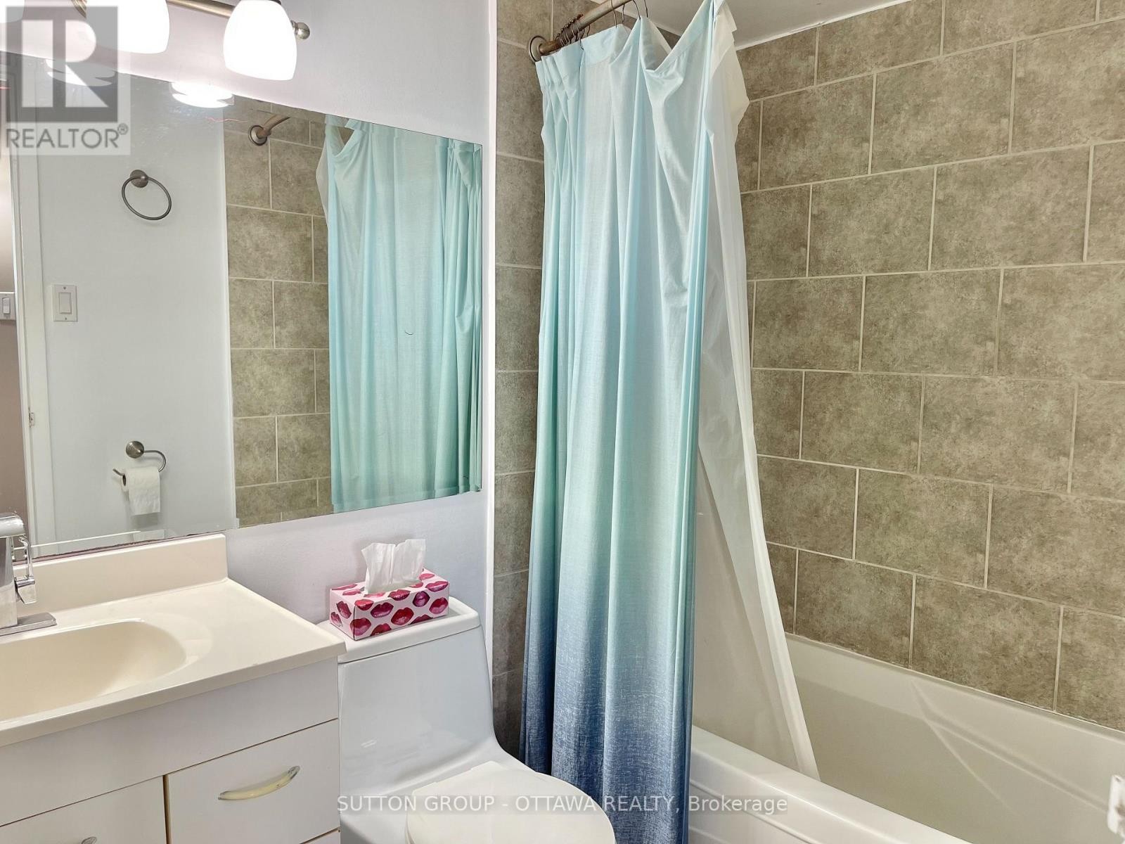 












1908 - 900 DYNES ROAD

,
Ottawa,




Ontario
K2C3L6

