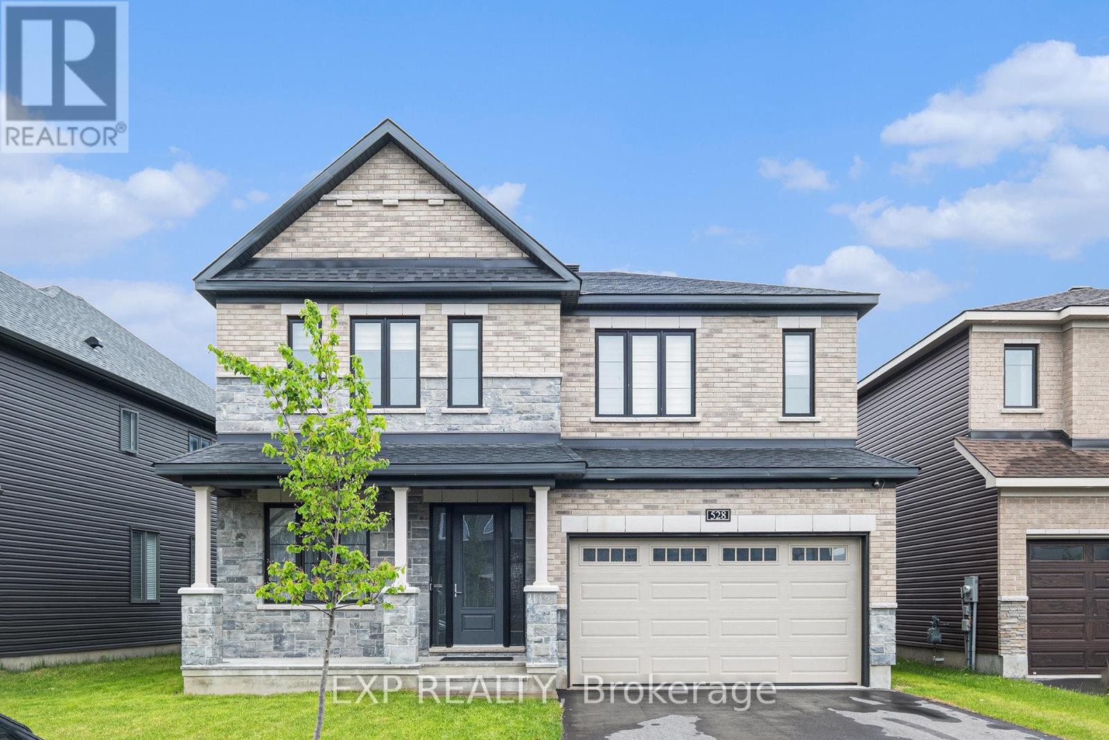 












528 ANCHOR CIRCLE

,
Ottawa,




Ontario
K4M0X5

