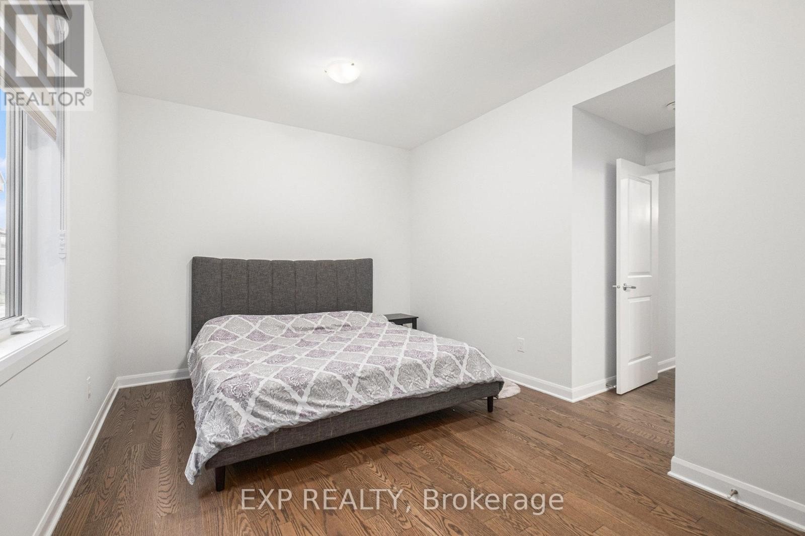 












528 ANCHOR CIRCLE

,
Ottawa,




Ontario
K4M0X5

