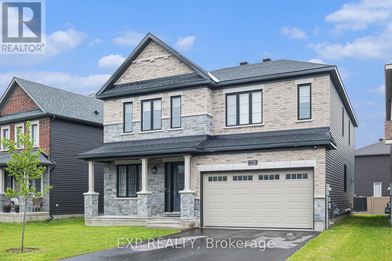 












528 ANCHOR CIRCLE

,
Ottawa,




Ontario
K4M0X5

