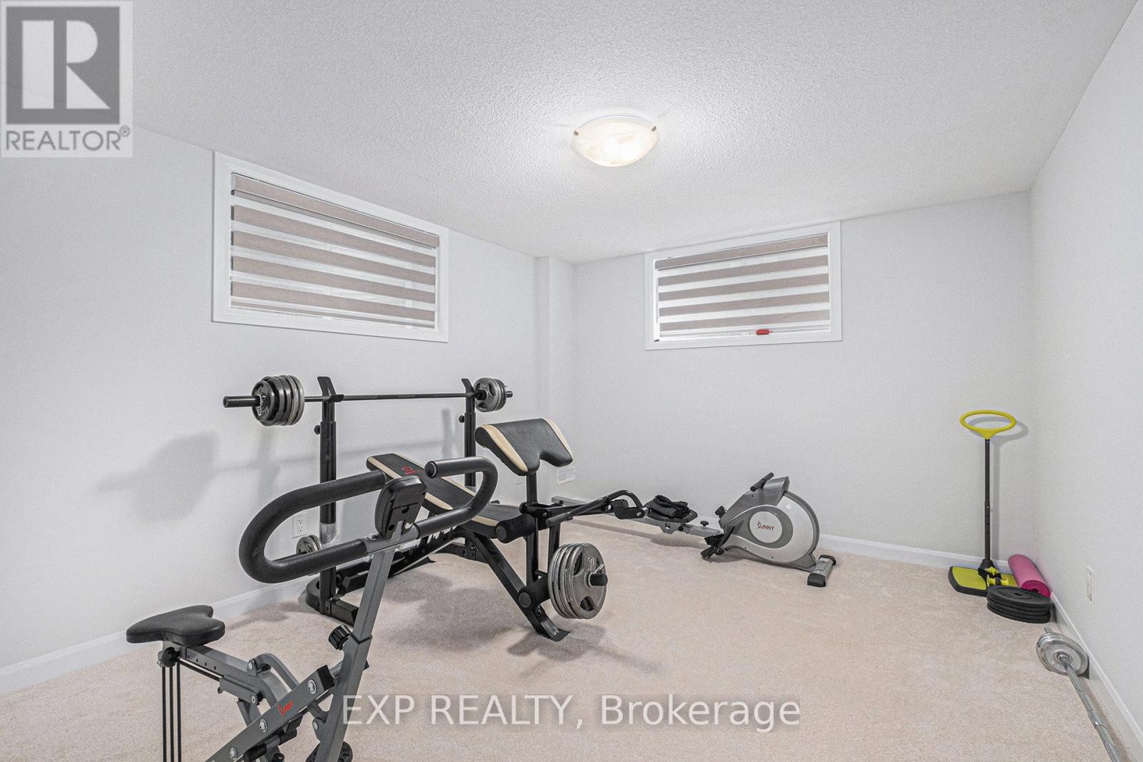 












528 ANCHOR CIRCLE

,
Ottawa,




Ontario
K4M0X5

